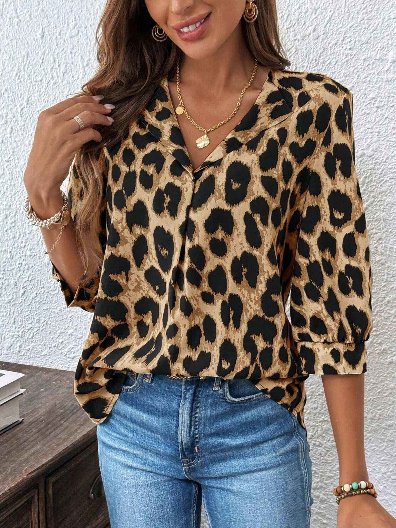 Chic Leopard Print 3/4 Sleeve Blouse V-Neck, Loose Fit Lightweight Versatile Casual Top for Women