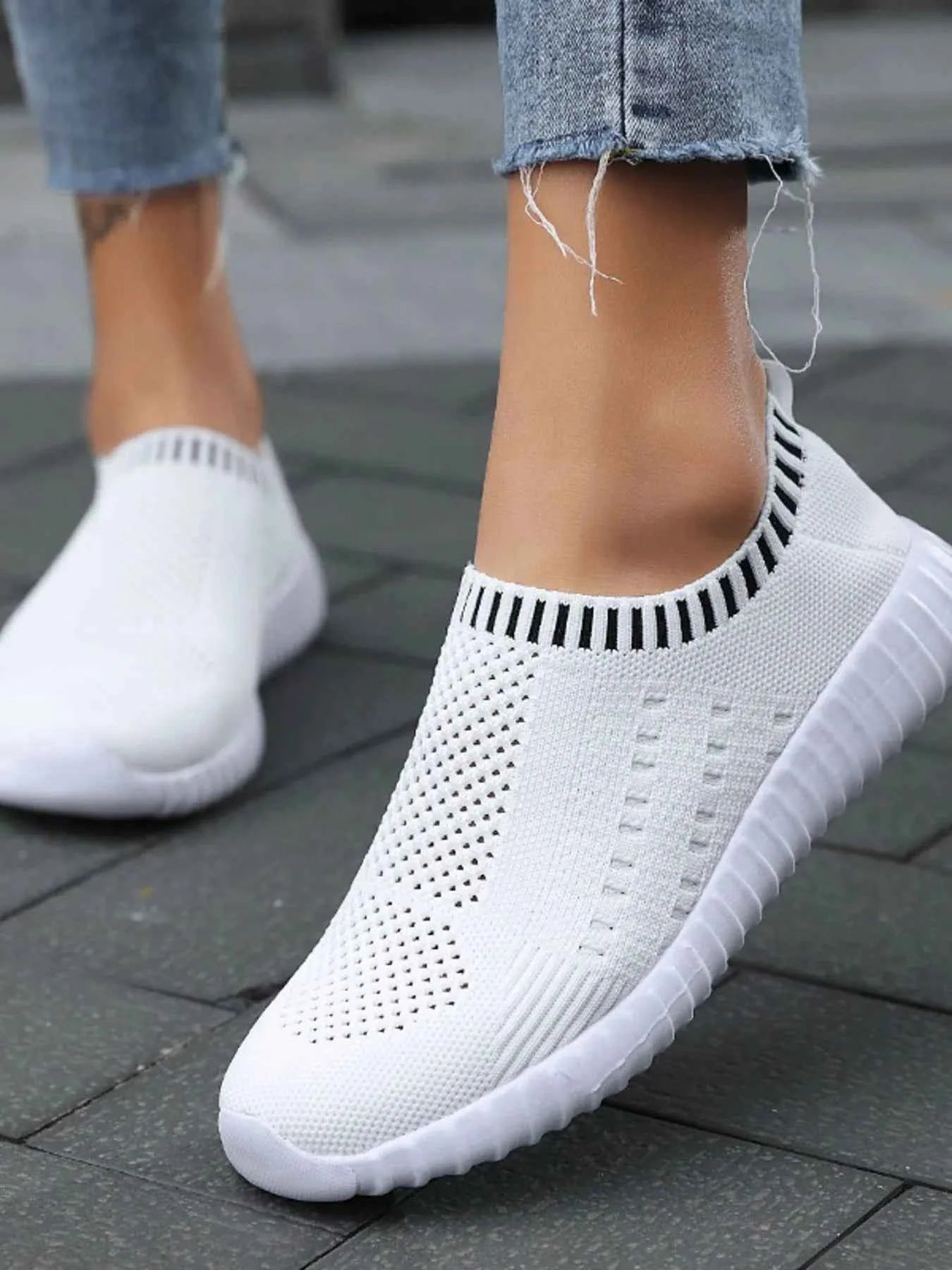 Breathable Mesh Round Toe Slip-Ons