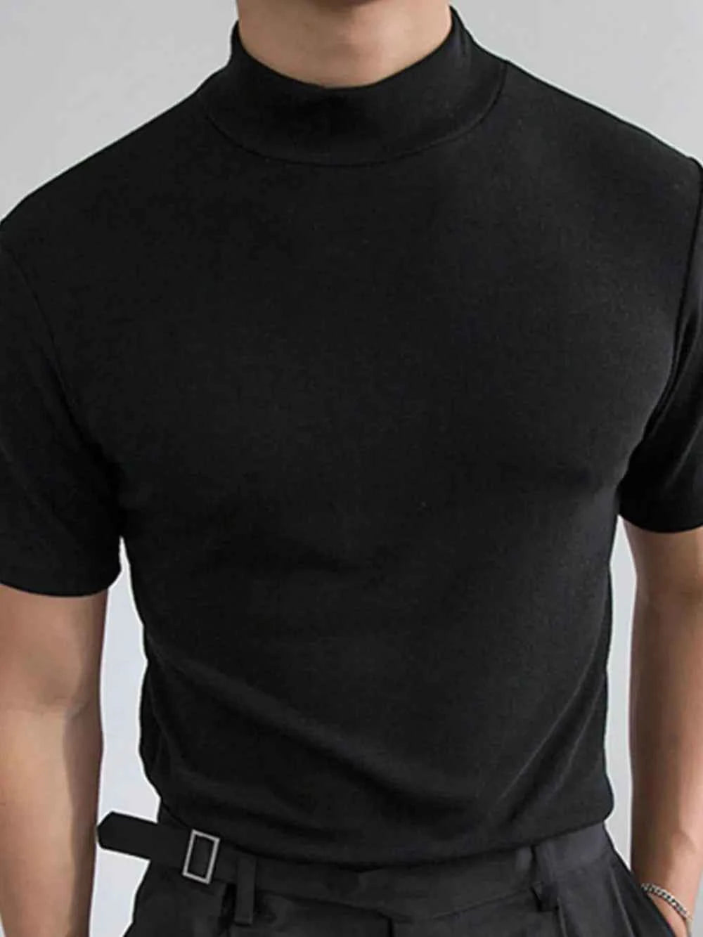 Men’s Plus Size Mock Neck Short Sleeve T-Shirt – Slim Fit Stretch Tee for Casual & Active Wear