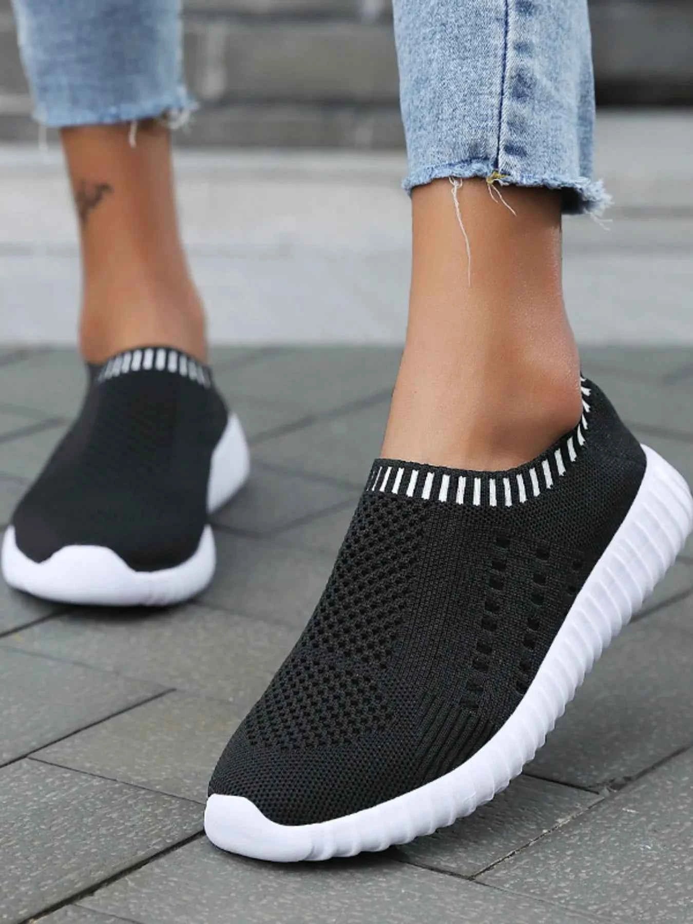 Breathable Mesh Round Toe Slip-Ons