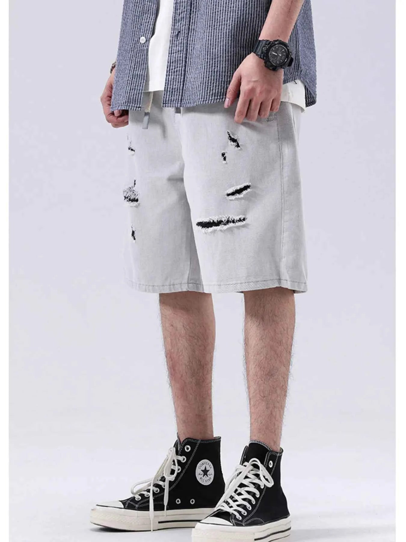 Men's Distressed Loose Fit Denim Shorts