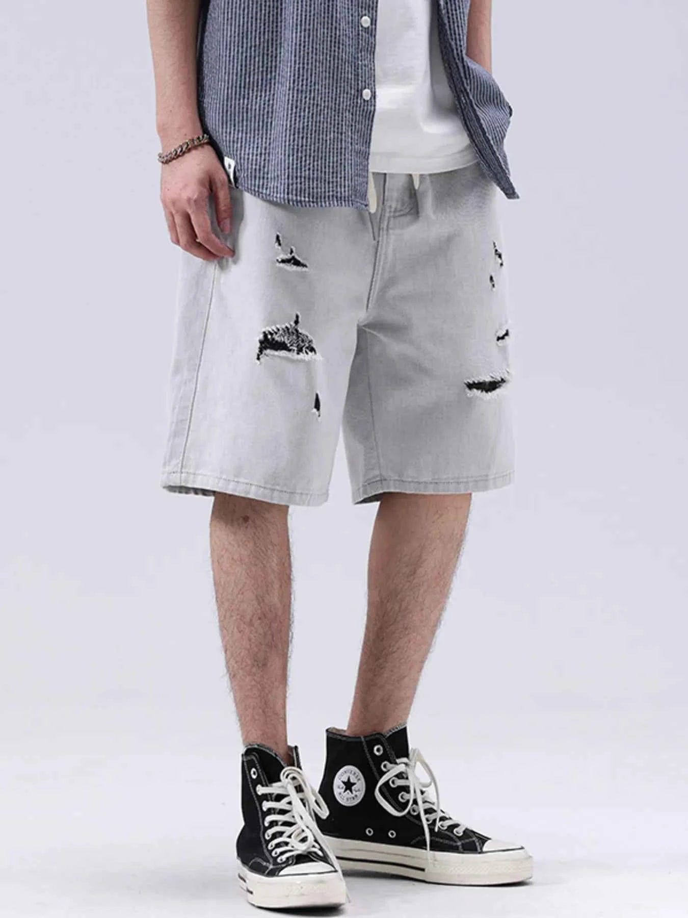 Men's Distressed Loose Fit Denim Shorts